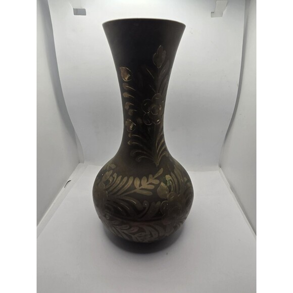 Vintage SOLID BRASS Floral Etched Boquet Vase 10" Beautiful - Picture 1 of 10